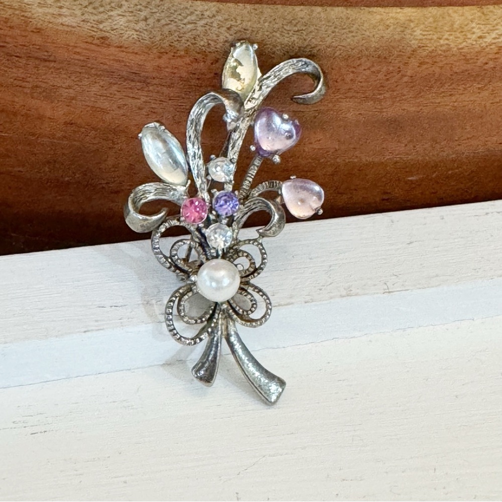 Vintage 1950s Silver ToneP Faux Pearl Rhinestone Flower Bouquet Brooch - Picture 1 of 7